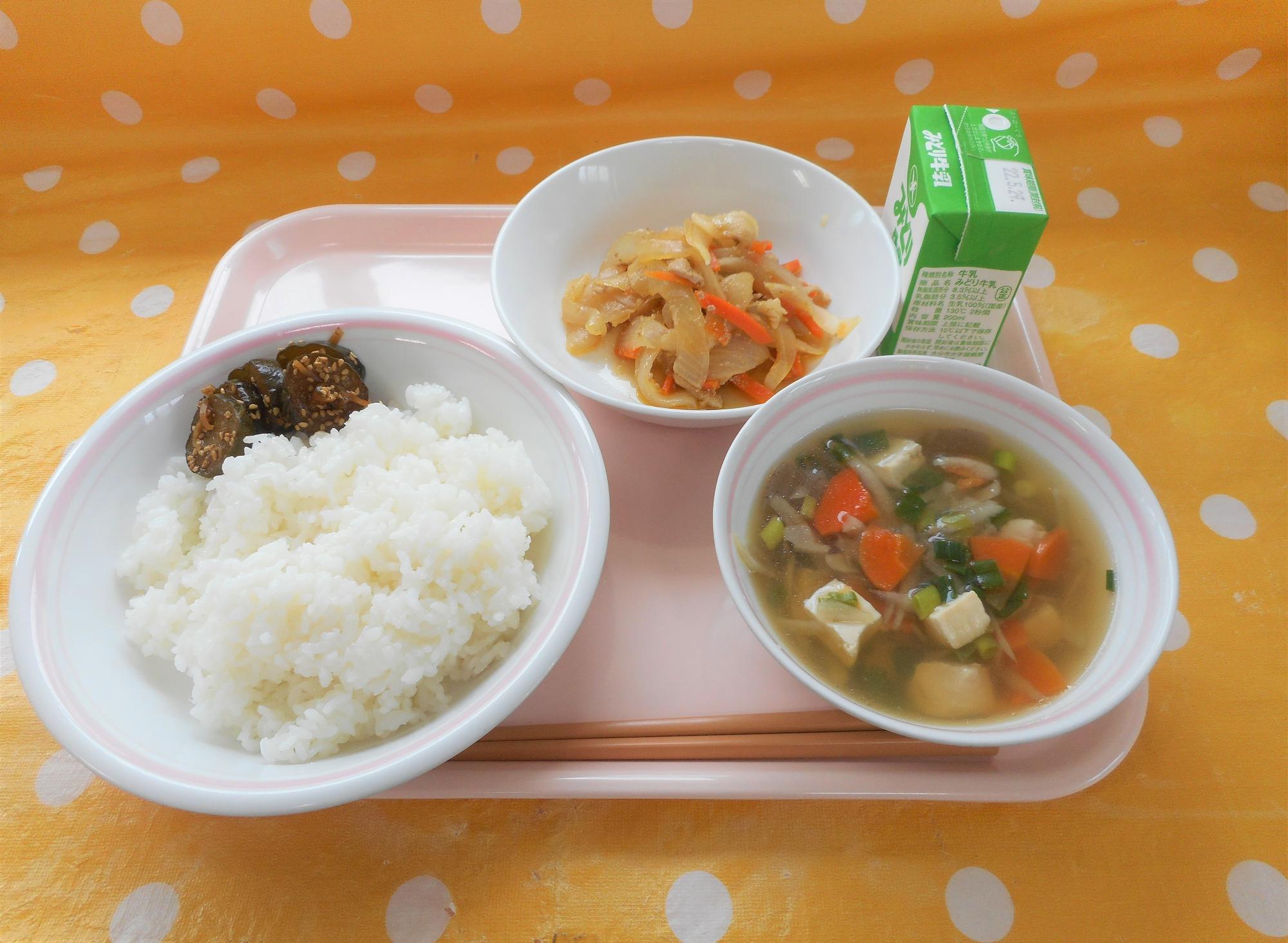 2022年5月20日の給食写真