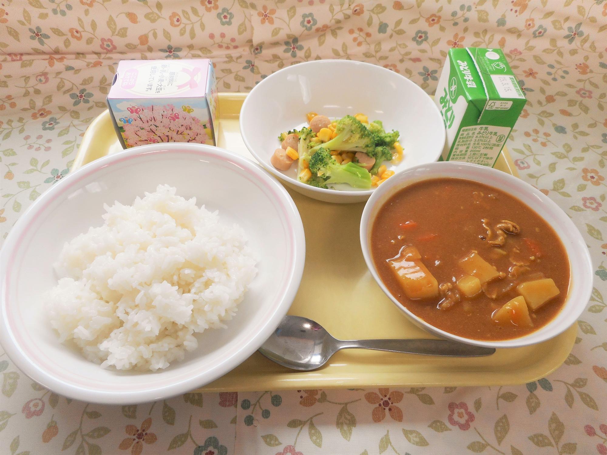 2025年3月6日の給食写真