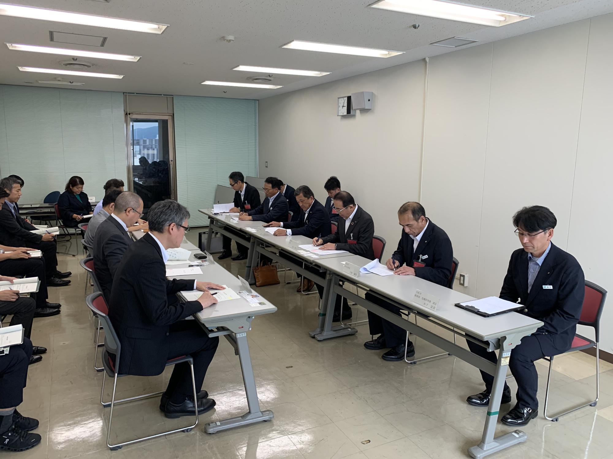 要請活動の様子
