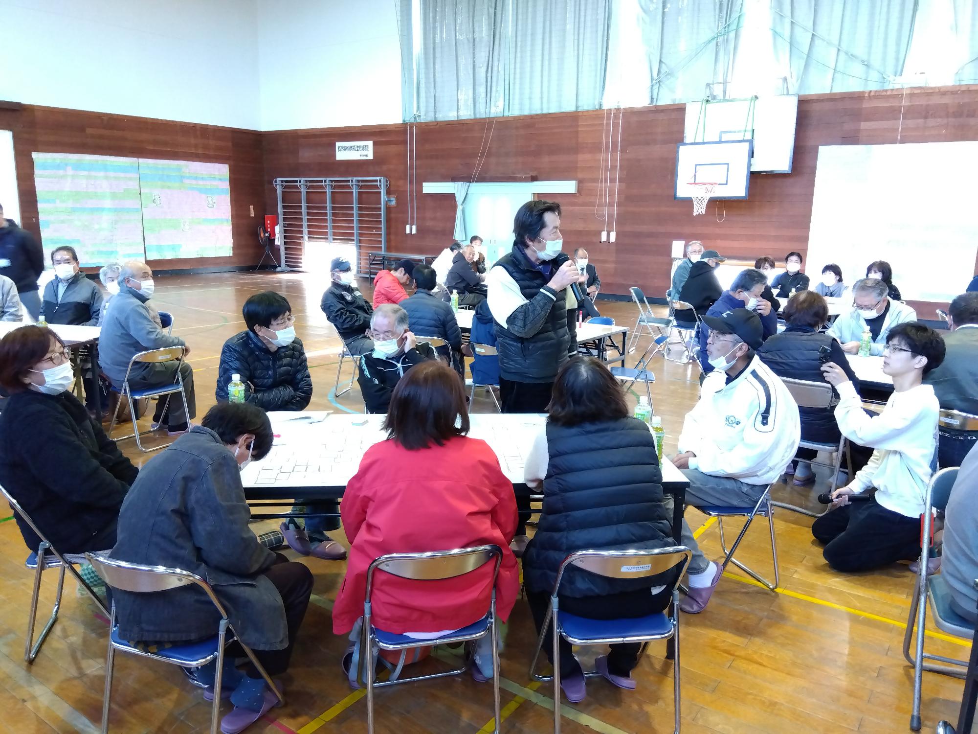 八幡小学校区での学習会の様子