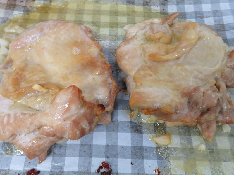 にんにくの香りとオリーブオイルでかんたんローストチキン