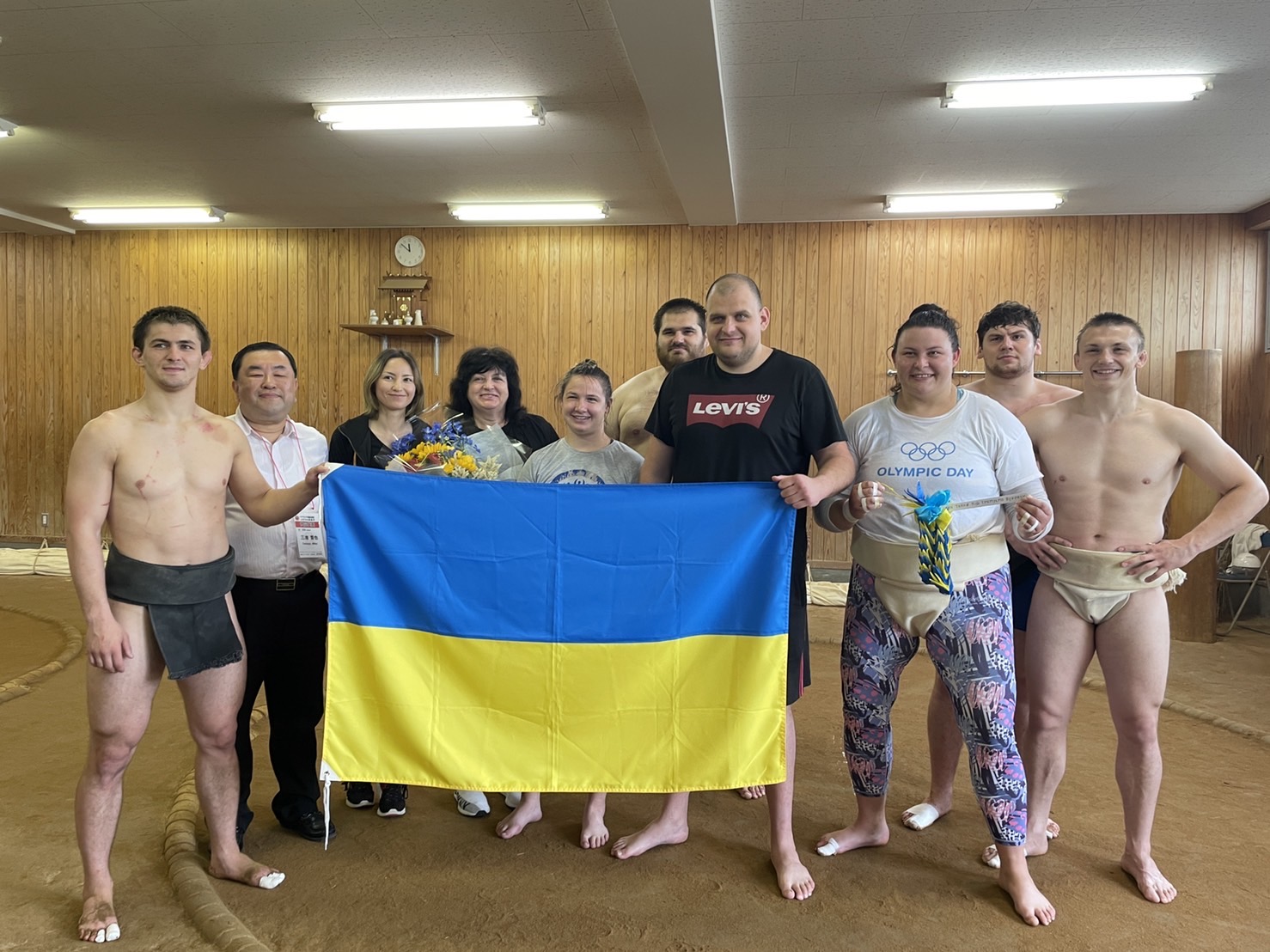 相撲ウクライナ代表チーム12日目001