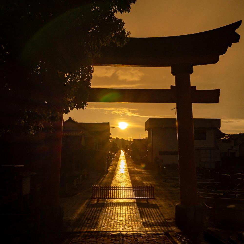 Chokushi Kaido at sunset