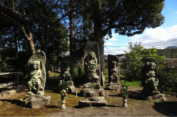 Stone sculptures of Buddhist deities