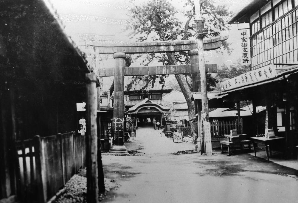 昭和初年の銅鳥居