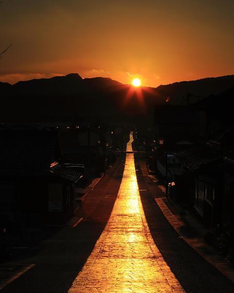 Chokushi Kaido at sunrise