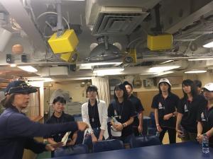 艦内見学