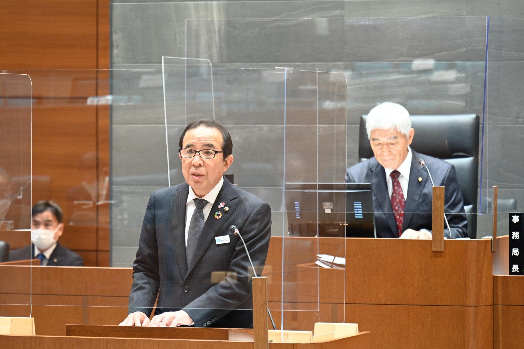 宇佐市長による提案理由説明