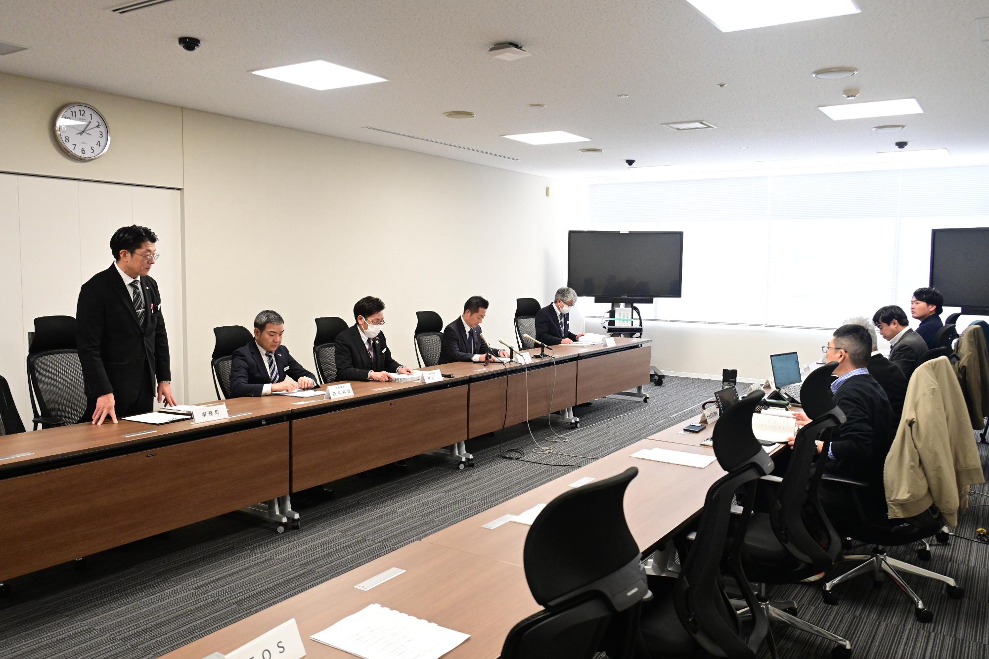 12月定例記者会見1222