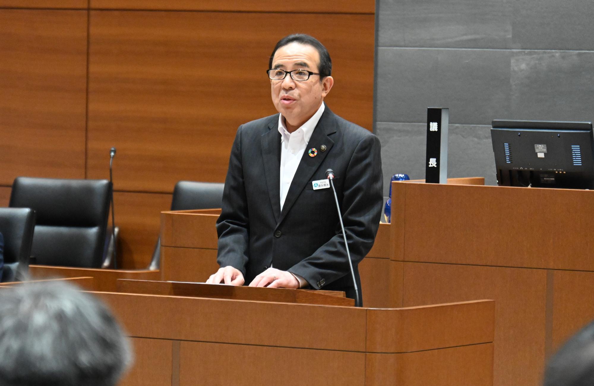 宇佐市長による提案理由説明