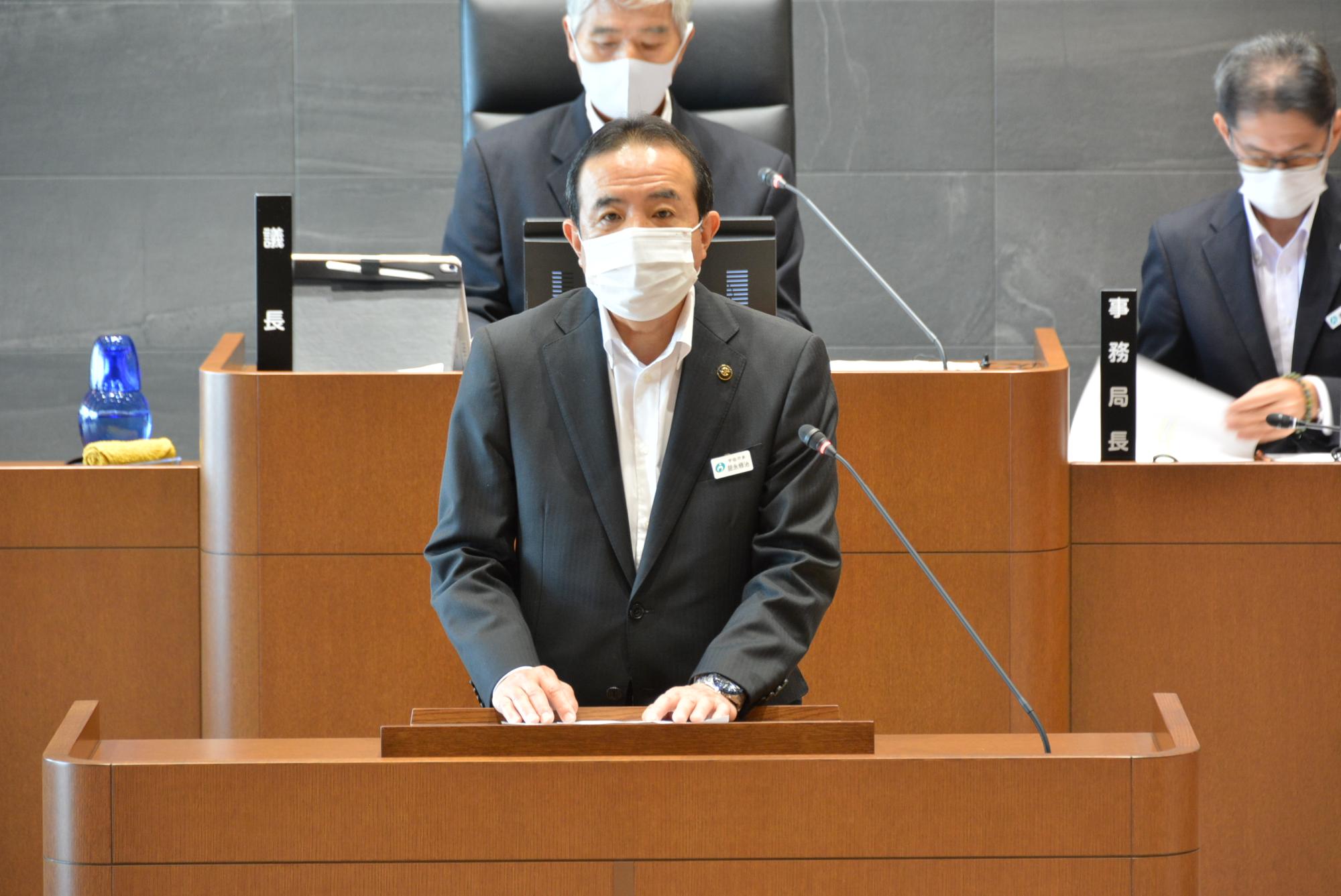 宇佐市長による提案理由説明