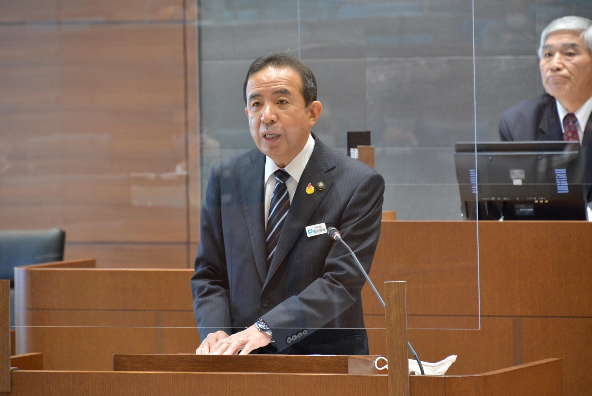 宇佐市長による提案理由説明