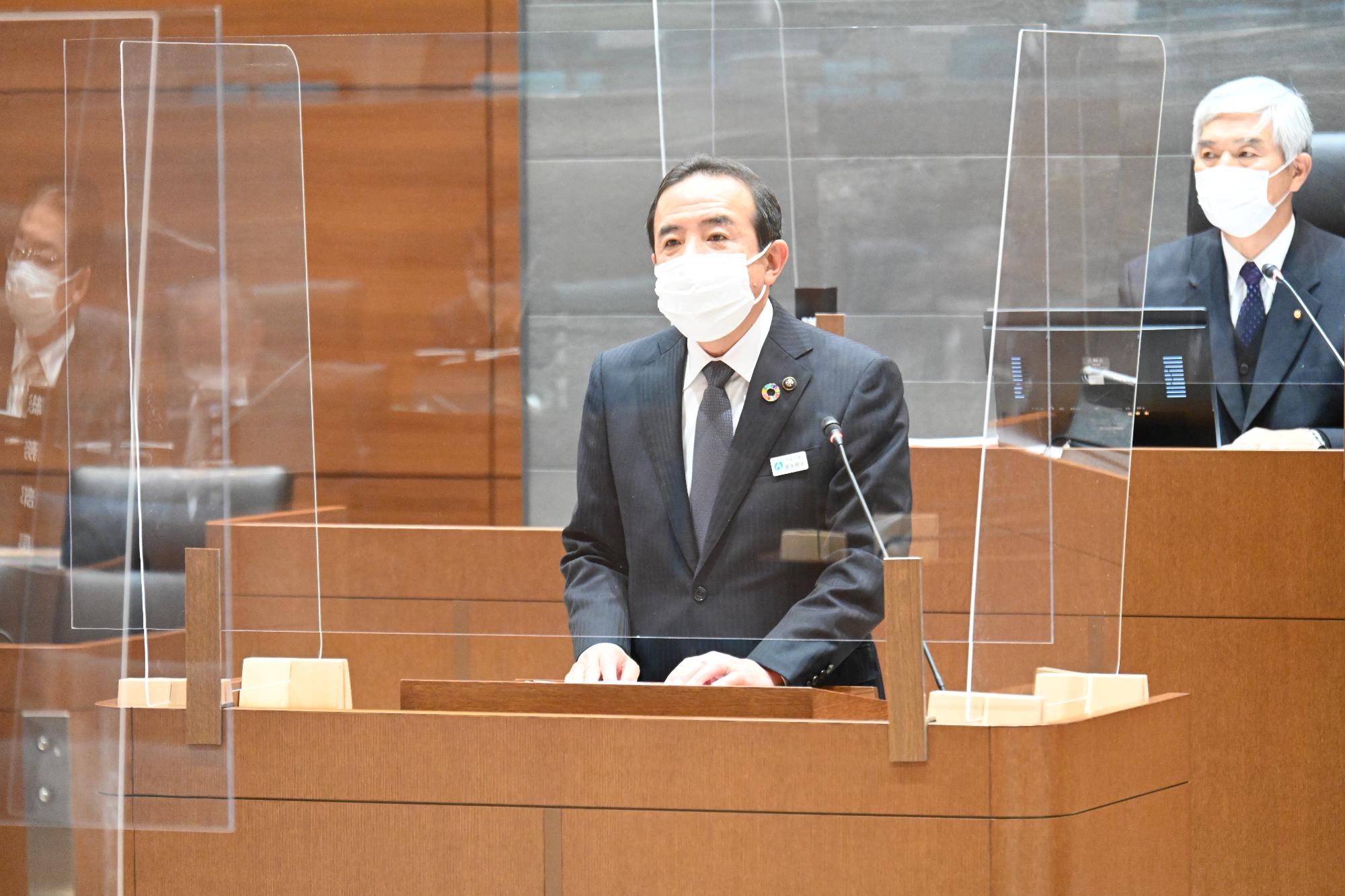 宇佐市長による提案理由説明
