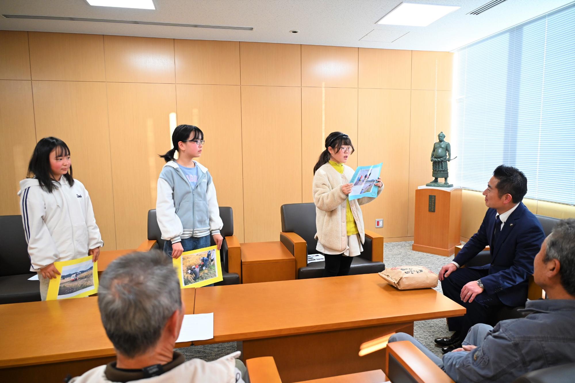 安心院小お米寄贈