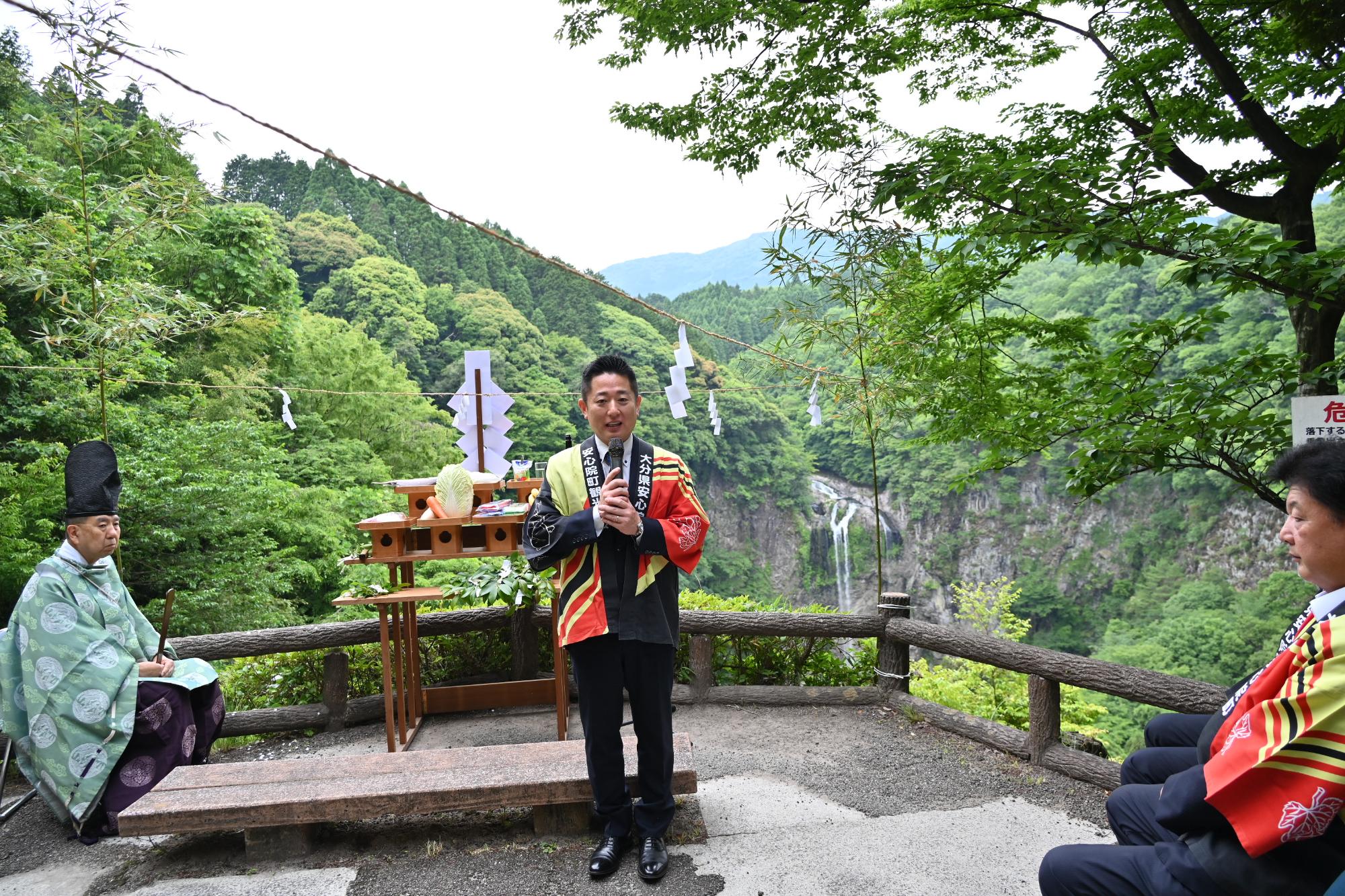 福貴野の滝0607