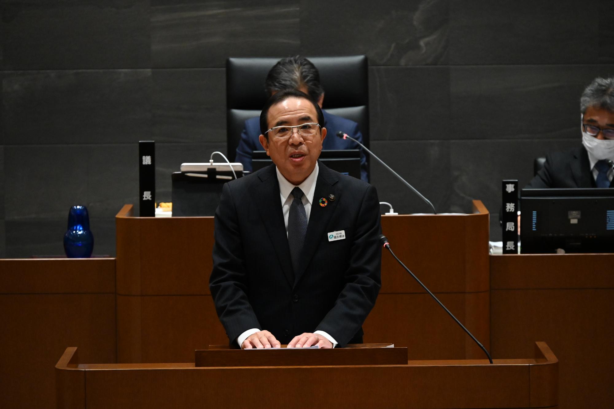 宇佐市長による提案理由説明