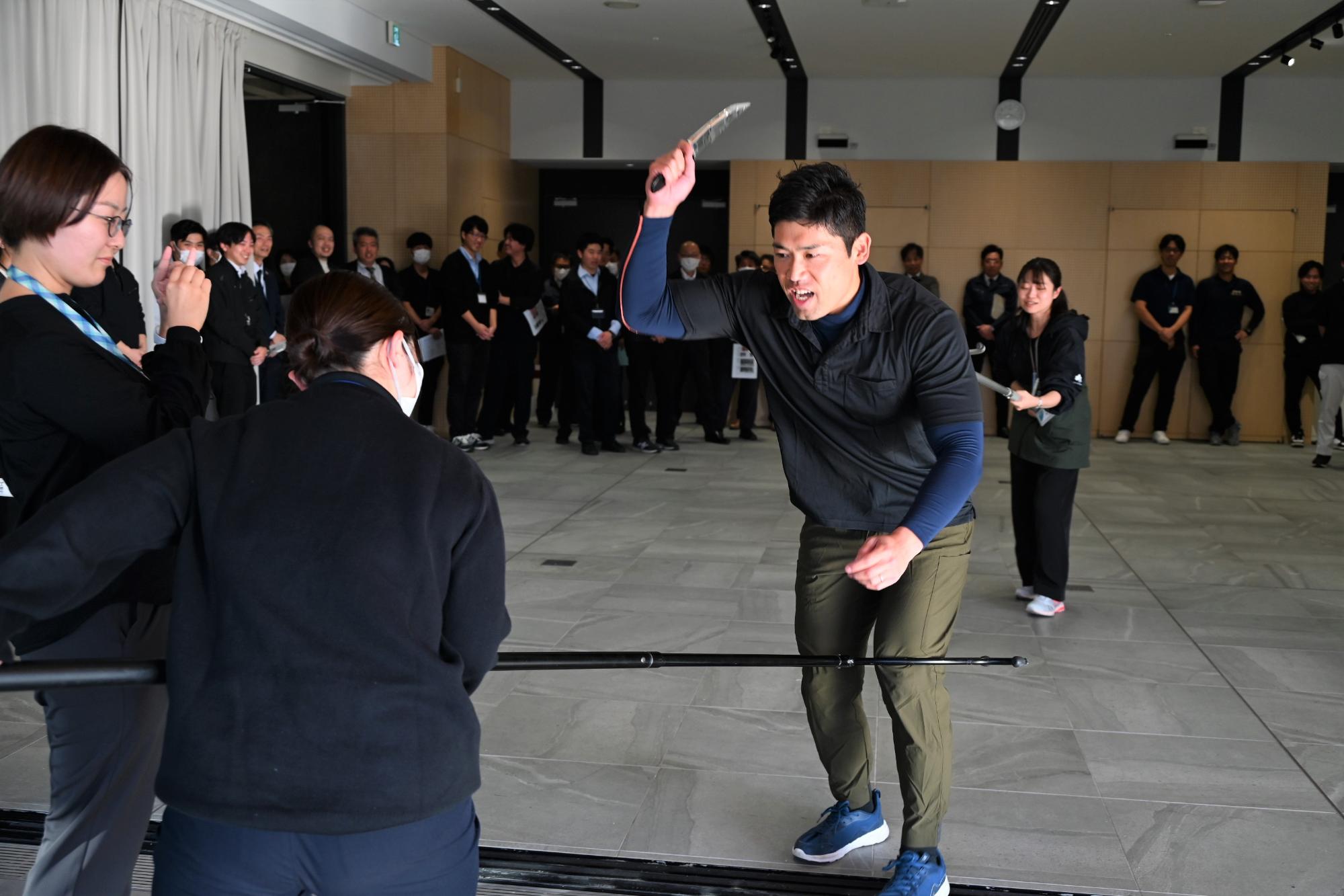 カスハラ対策1107