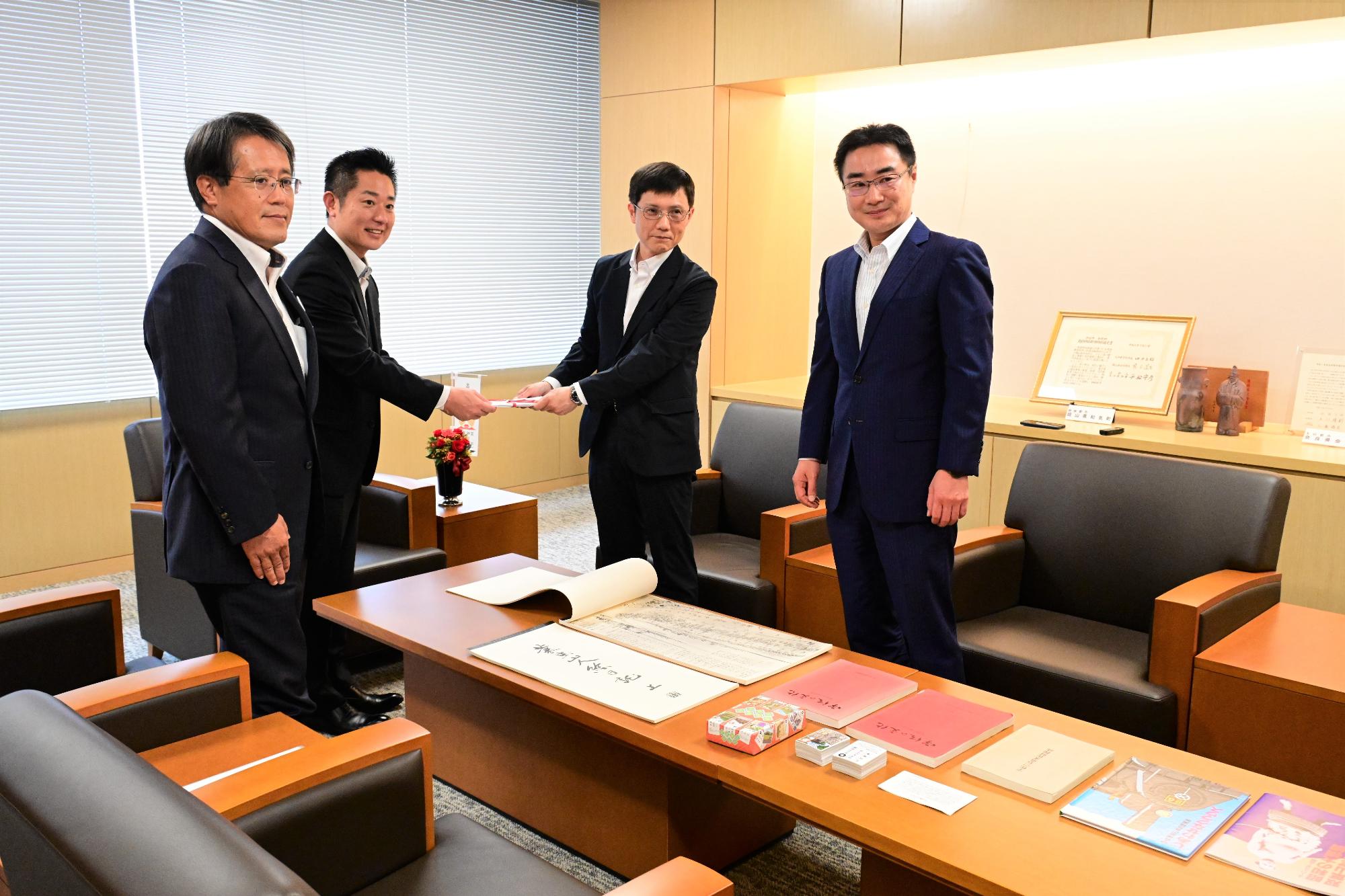 寄附金の贈呈0623