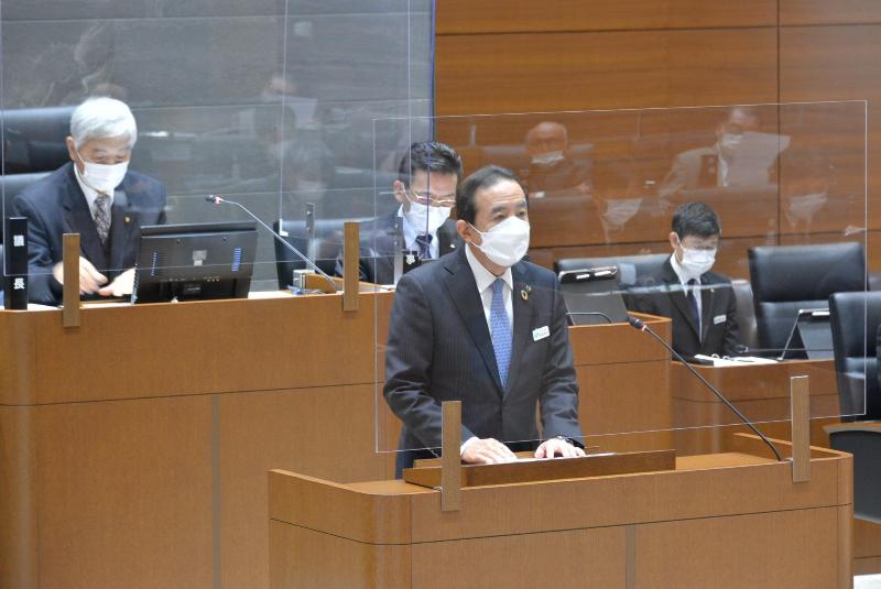 宇佐市長による提案理由説明