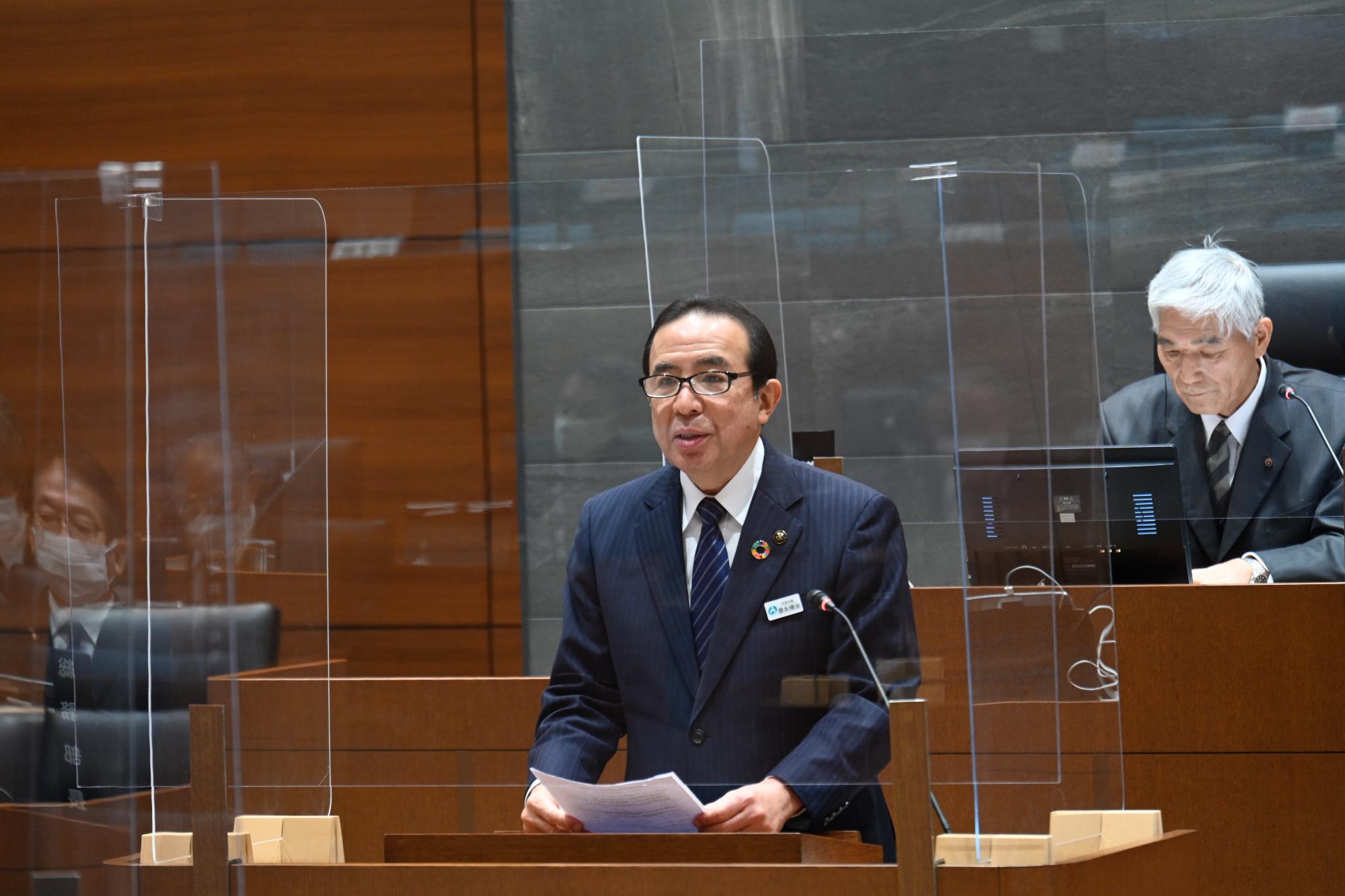 宇佐市長による提案理由説明