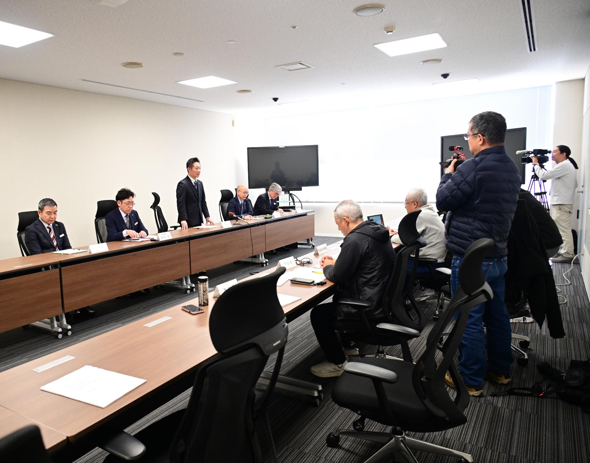 定例記者会見0209