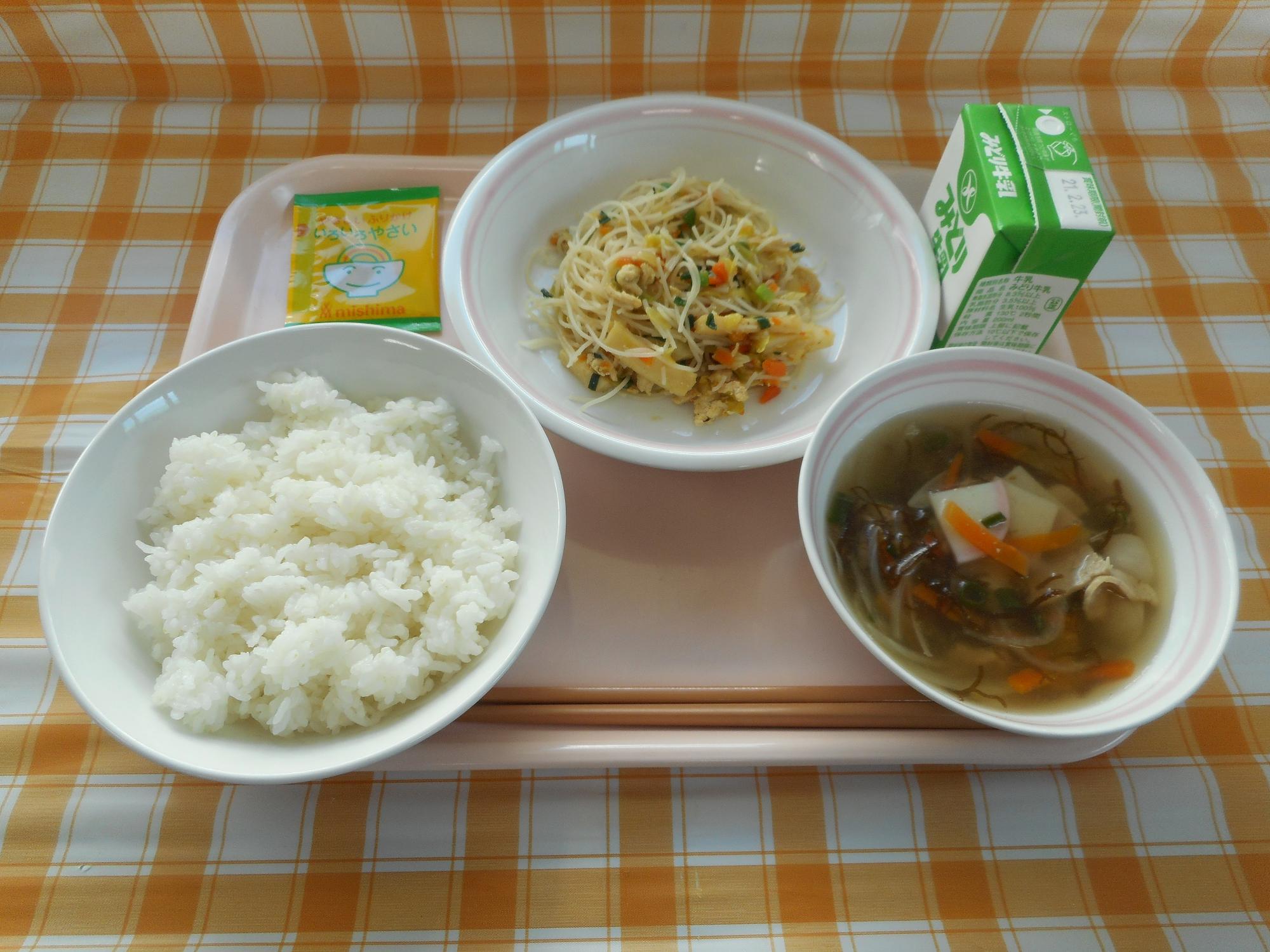 2021年2月15日の給食写真