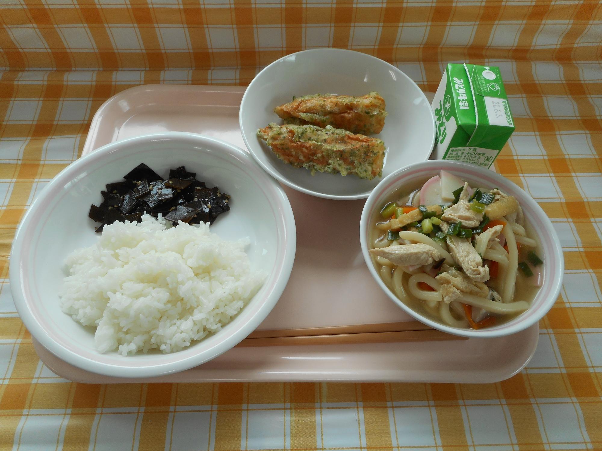 2021年5月25日の給食写真