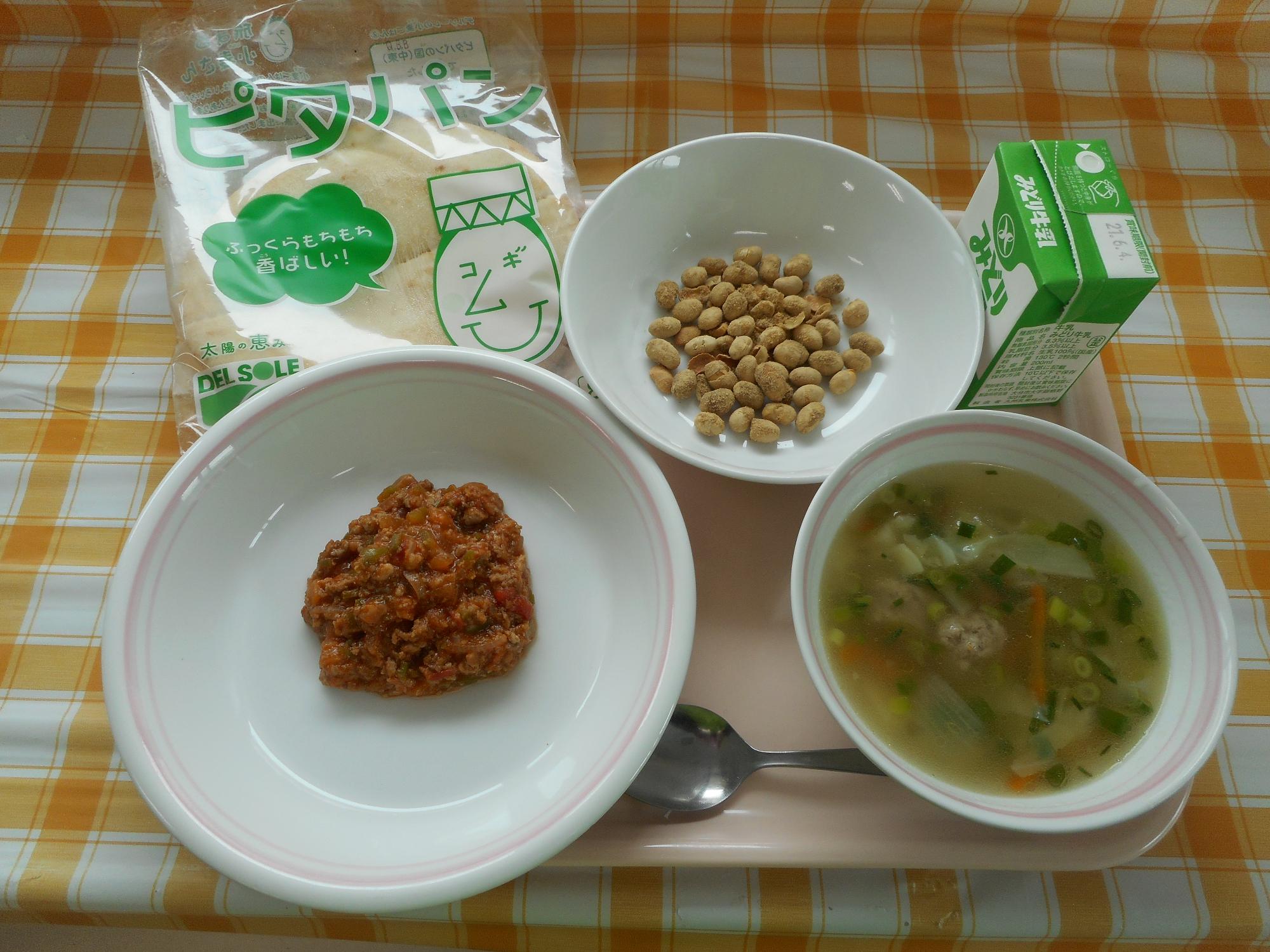 2021年5月26日の給食写真