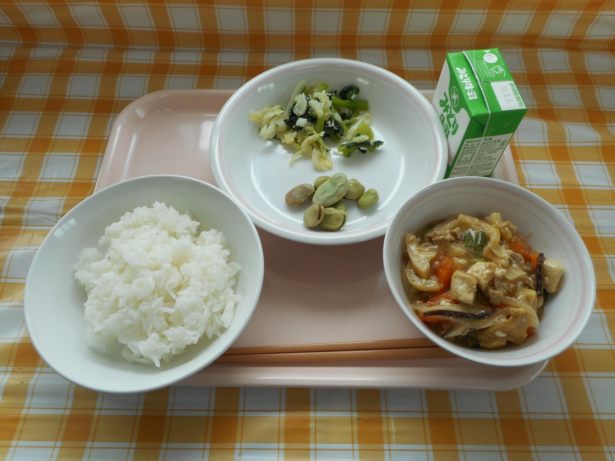 2021年5月28日の給食写真