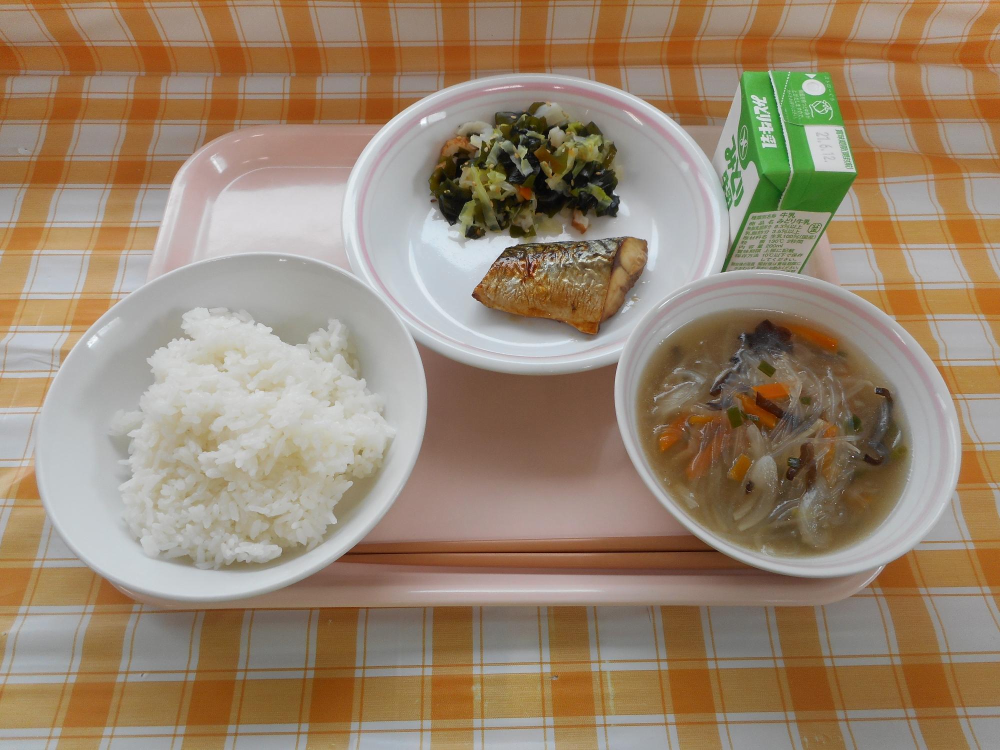 2021年6月3日の給食写真