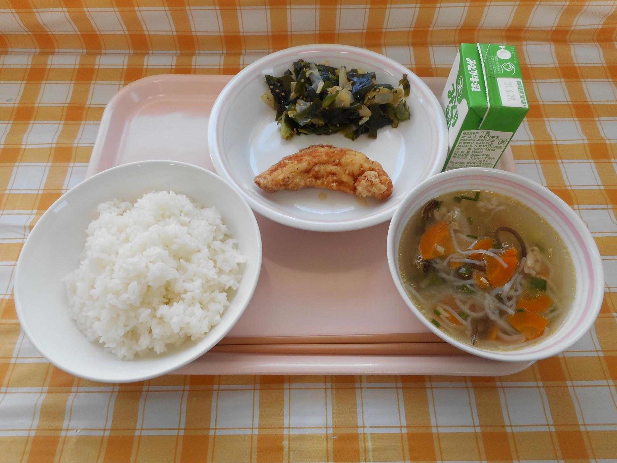 2021年6月21日の給食写真
