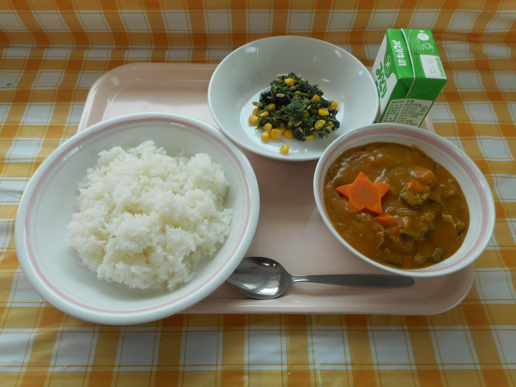 2021年7月12日の給食写真
