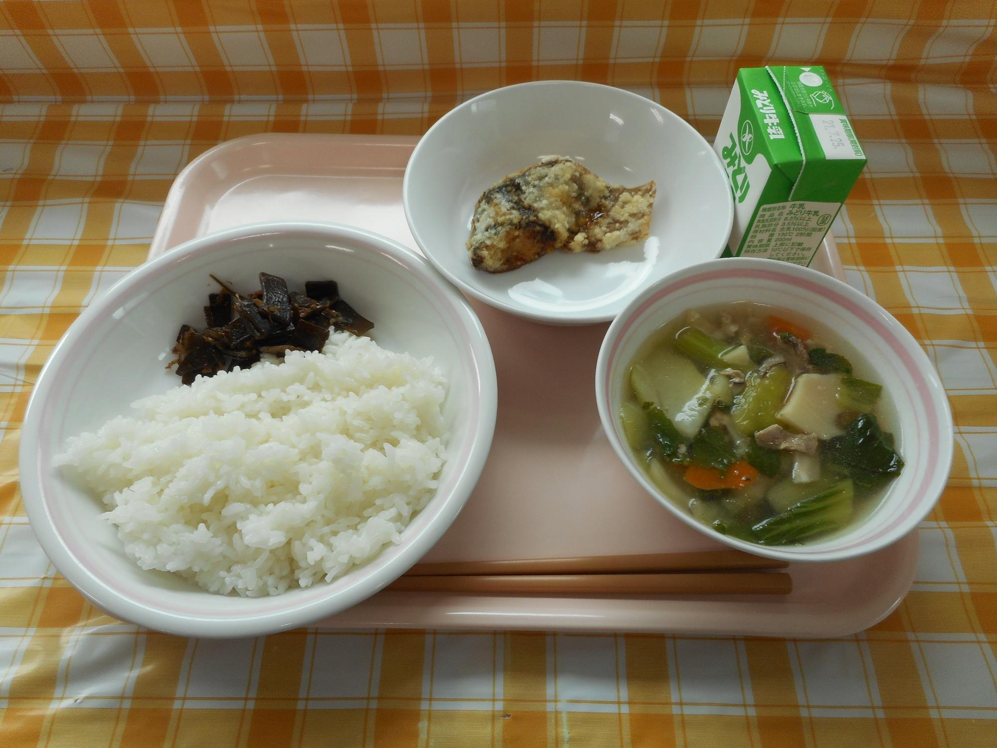2021年7月16日の給食写真