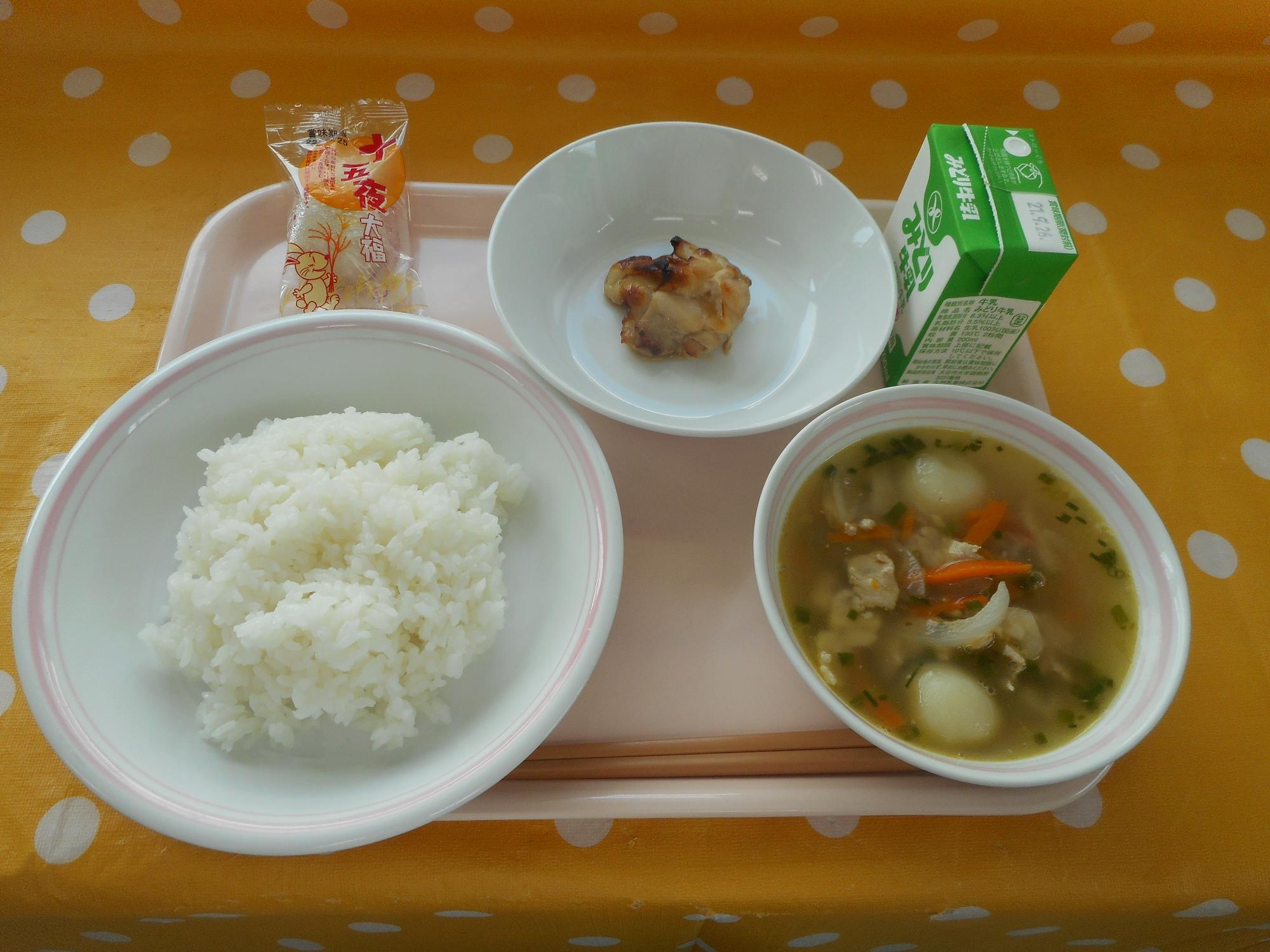 2021年9月21日の給食写真