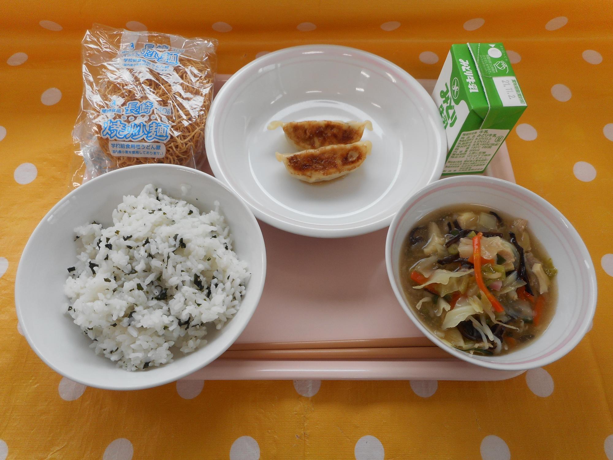 2021年10月25日の給食写真