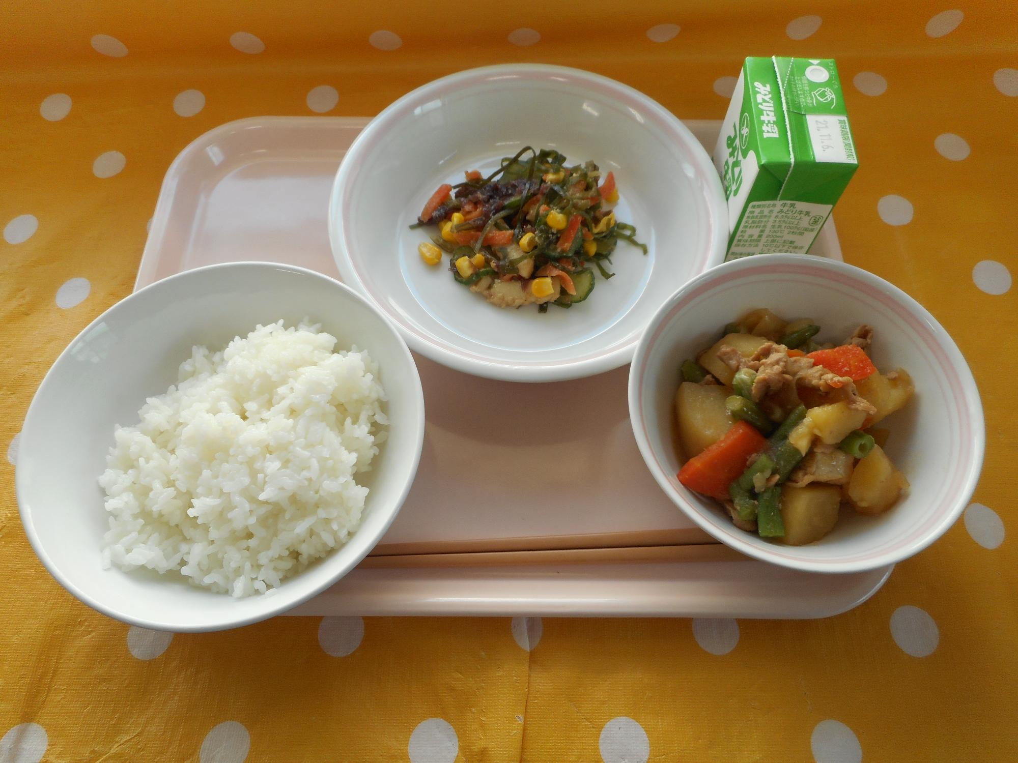 2021年10月28日の給食写真