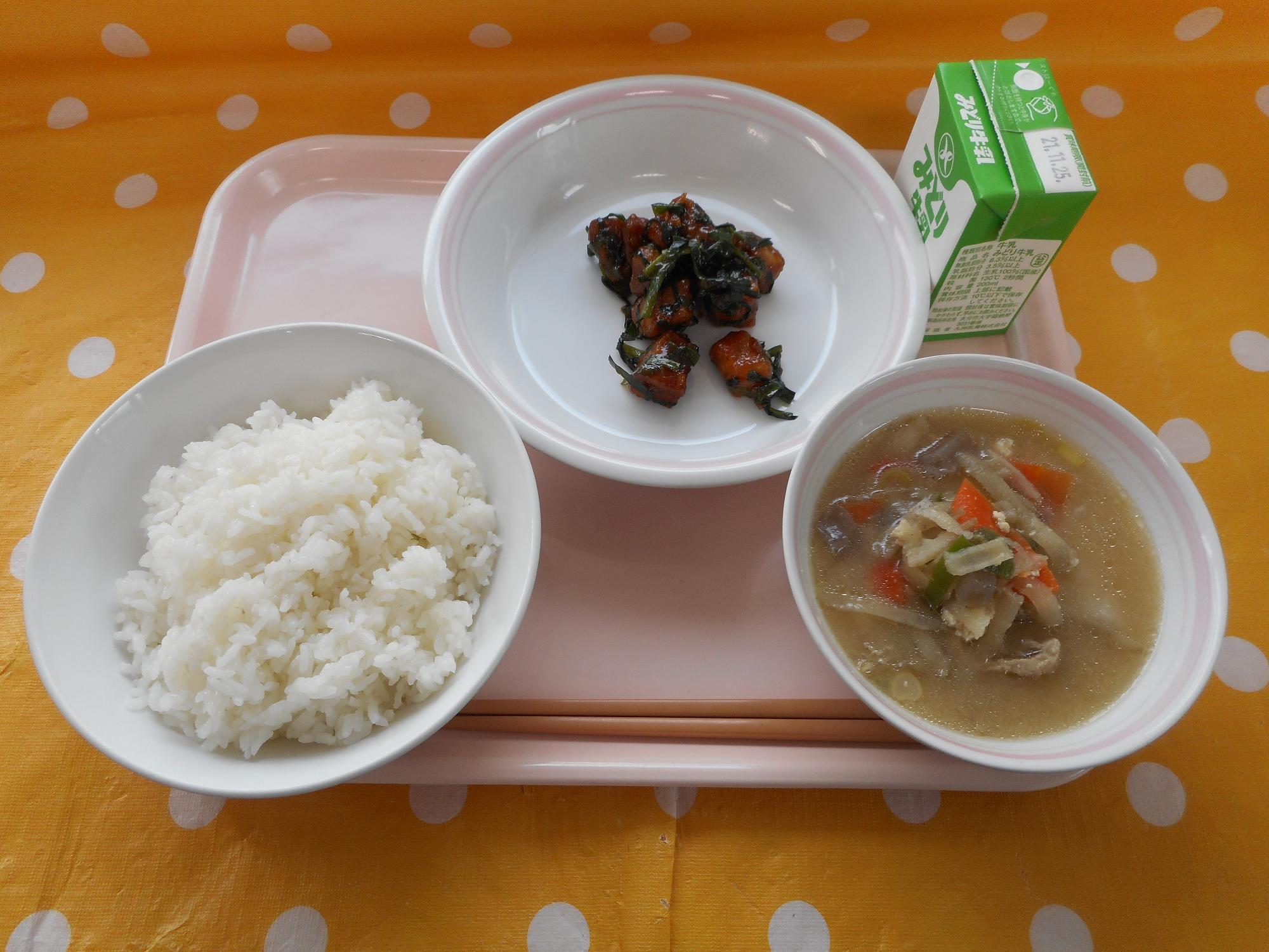 2021年11月16日の給食写真