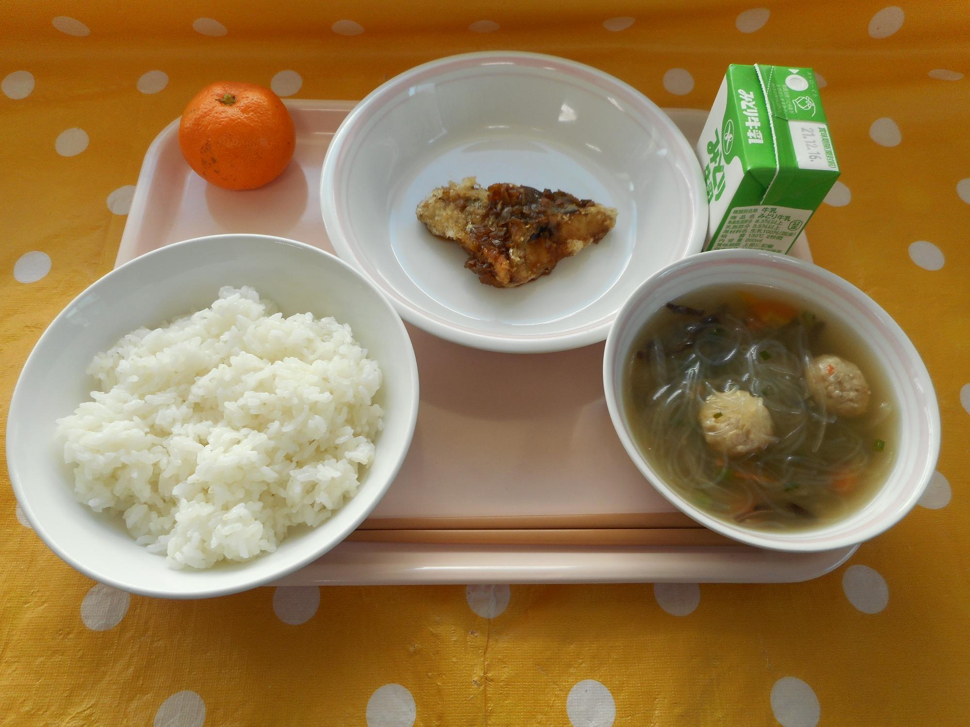 2021年12月7日の給食写真