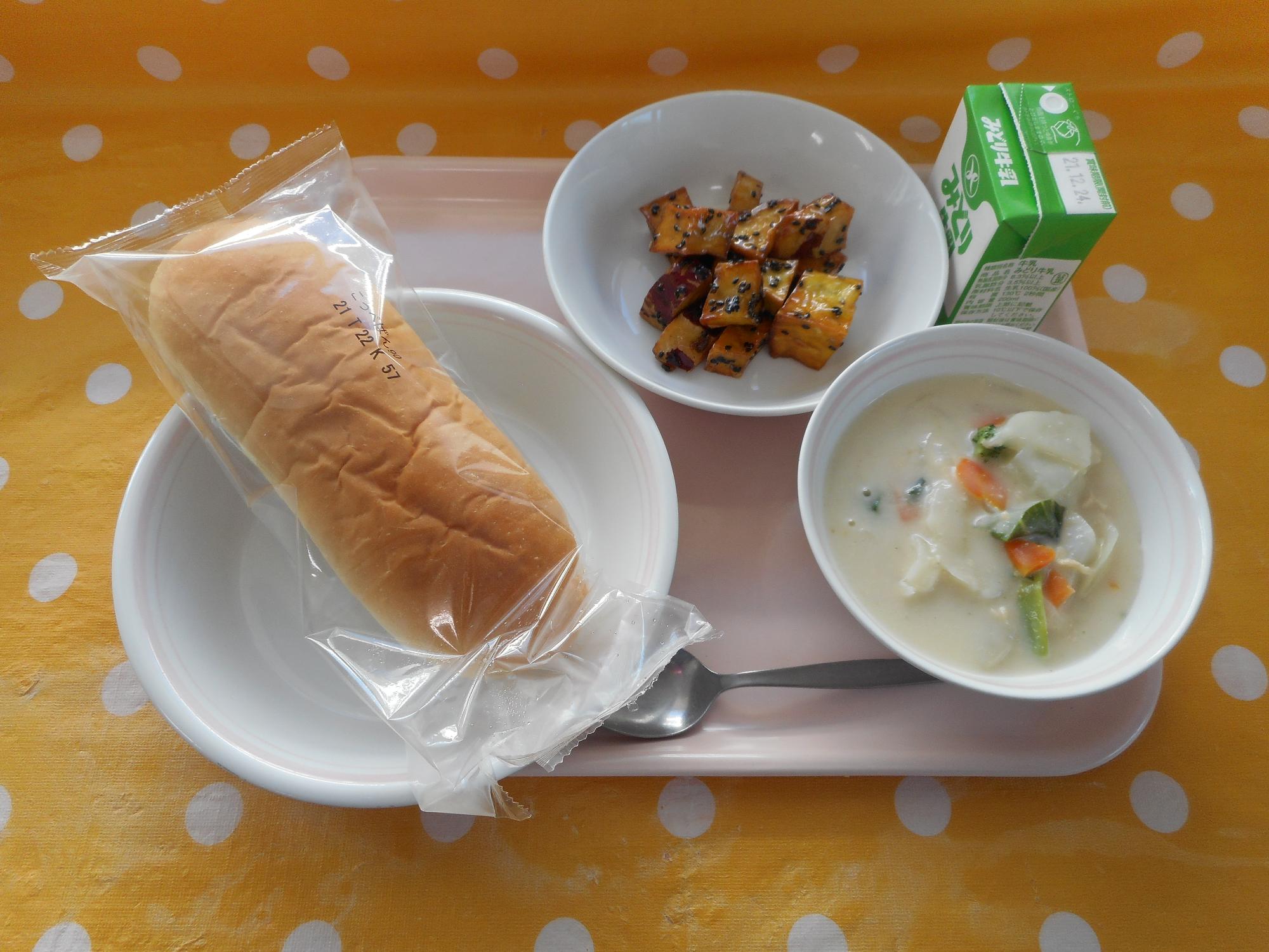 2021年12月15日の給食写真