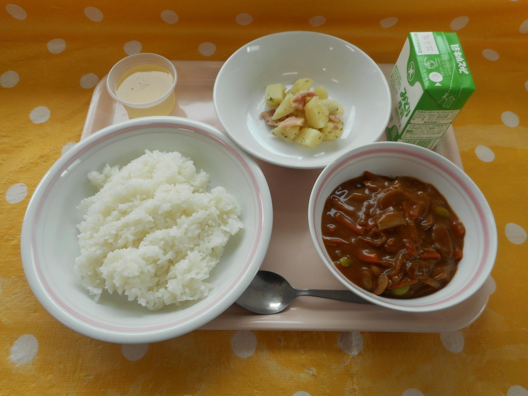 2022年2月7日の給食写真