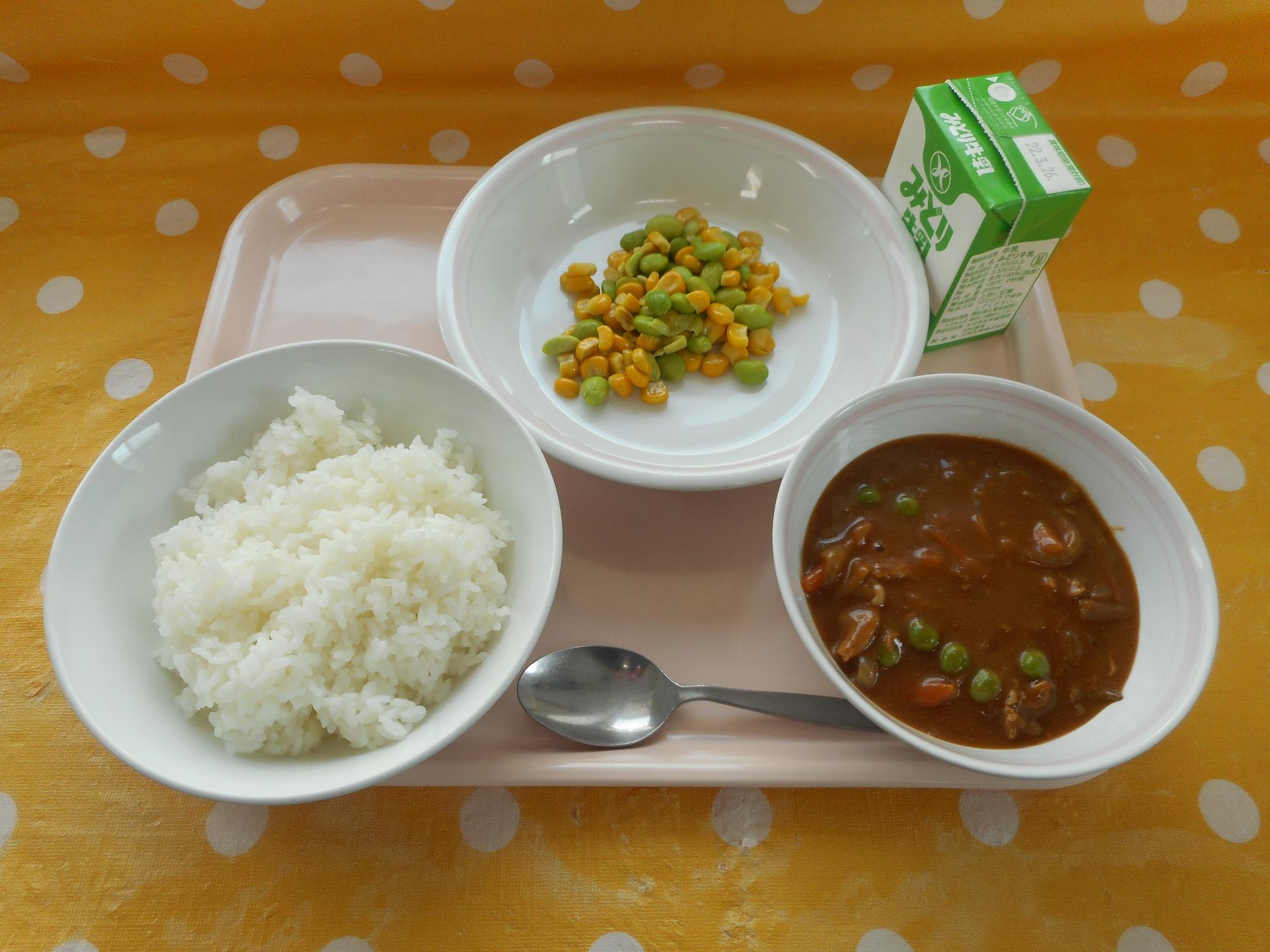 2022年3月17日の給食写真
