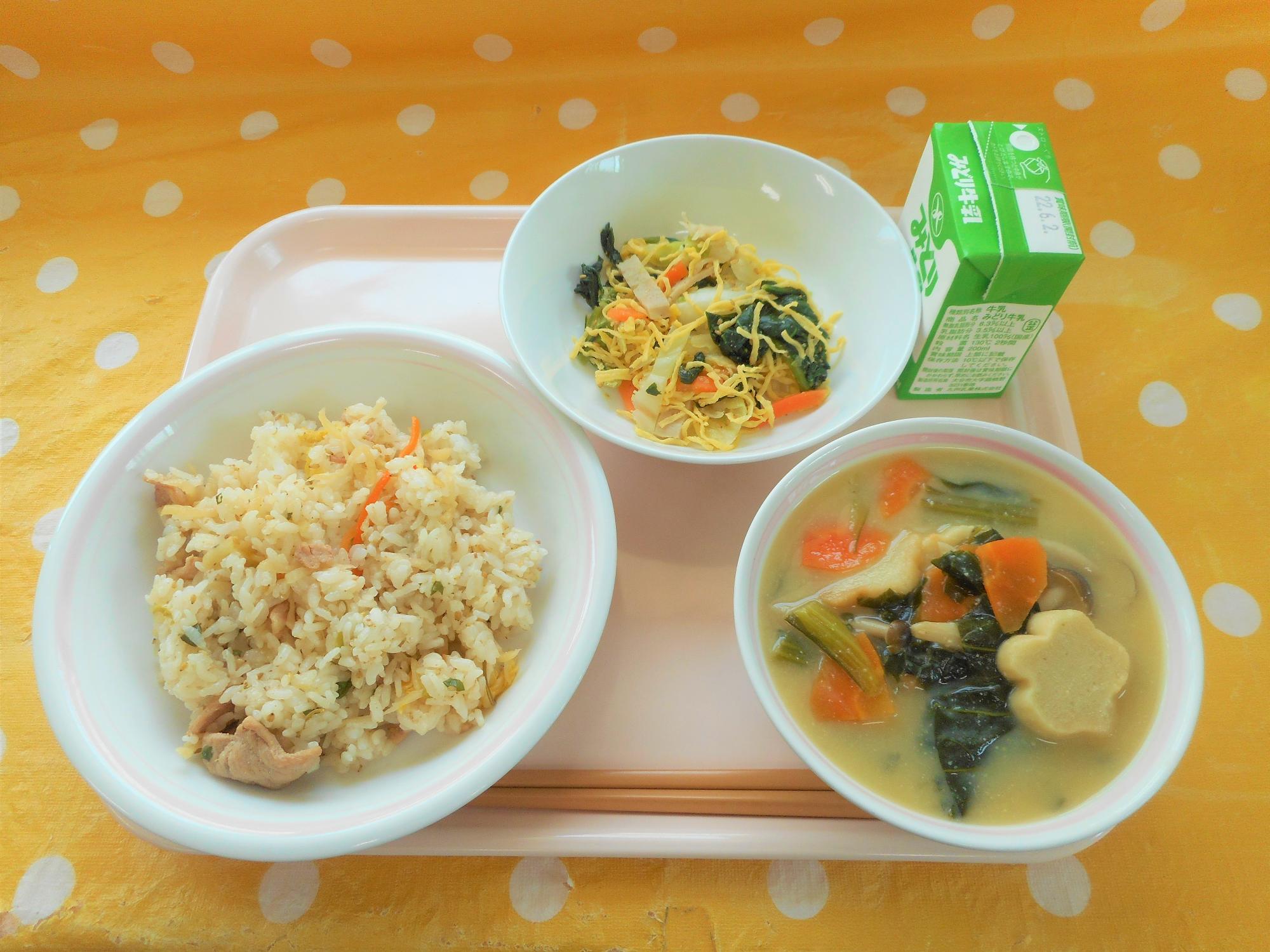 2022年5月24日の給食写真
