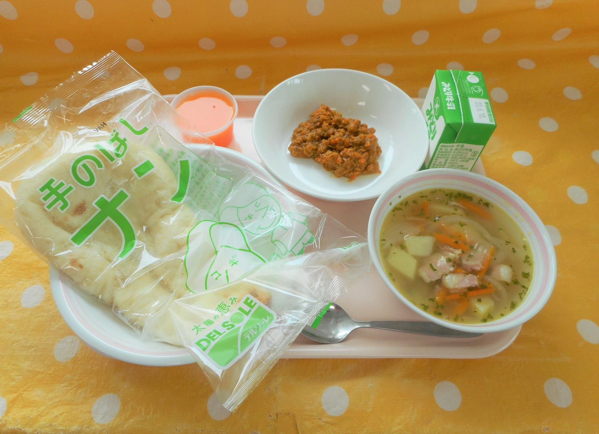 2022年6月1日の給食写真