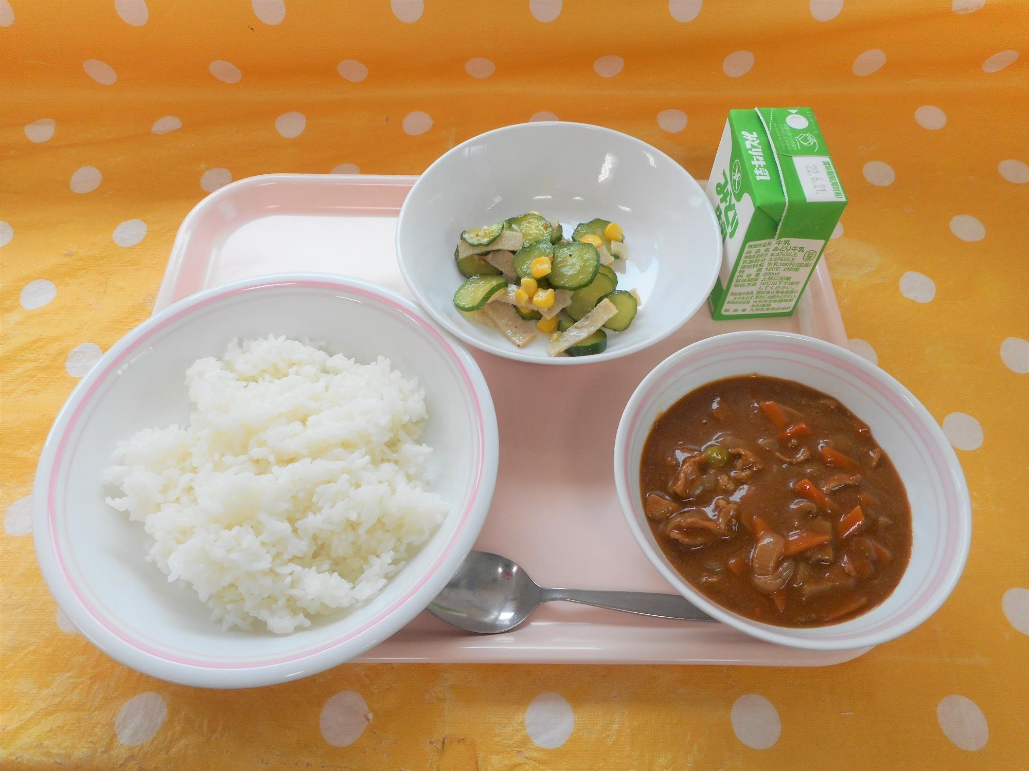2022年6月13日の給食写真
