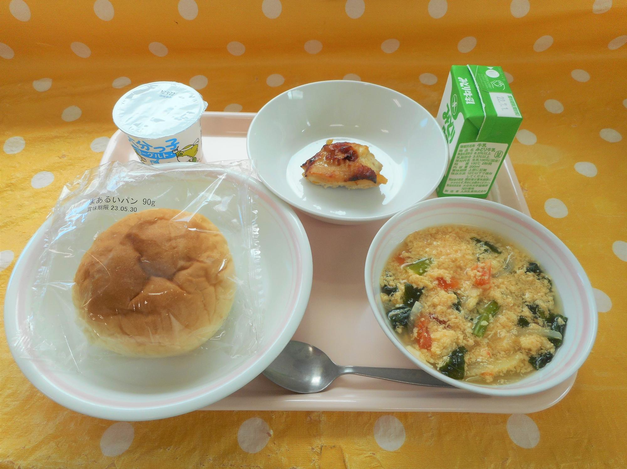 2022年6月22日の給食写真