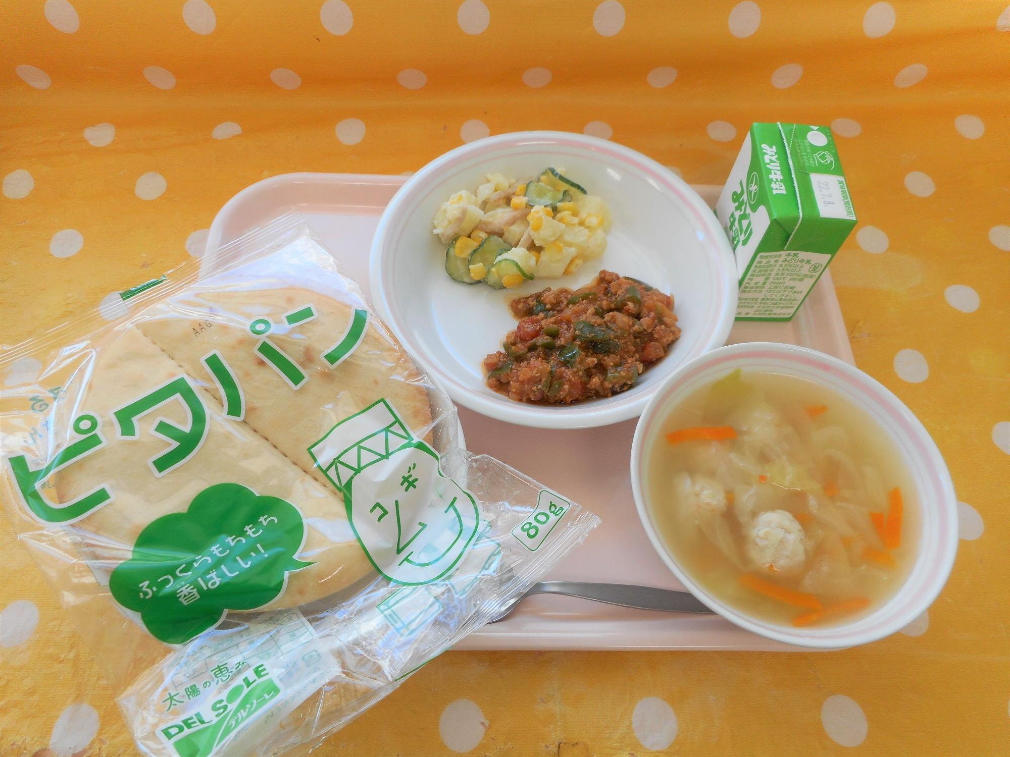 2022年6月29日の給食写真