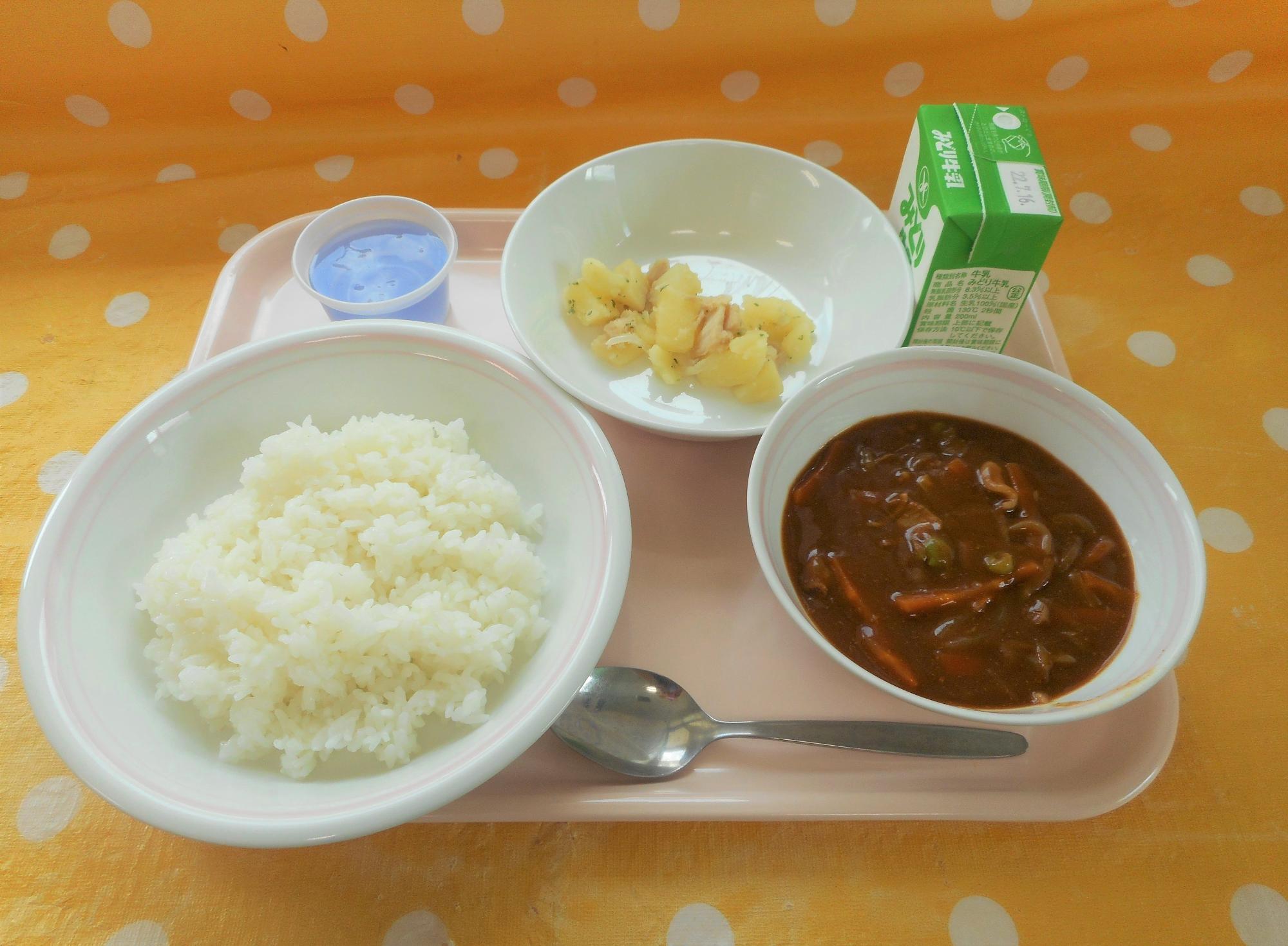 2022年7月7日の給食写真