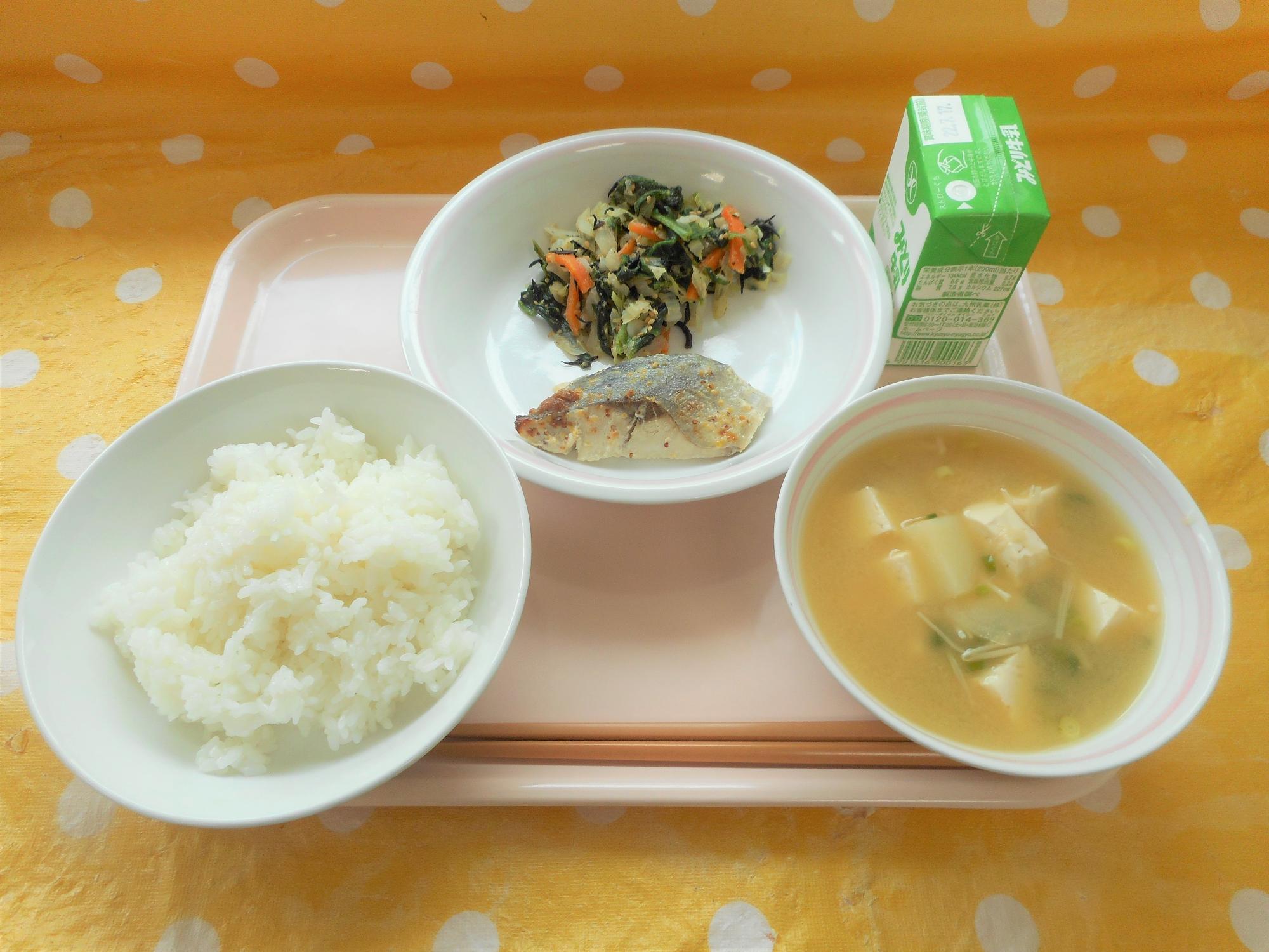 2022年7月8日の給食写真