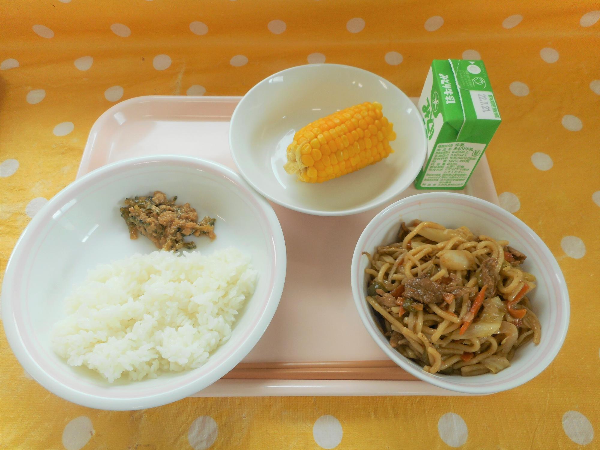 2022年7月12日の給食写真