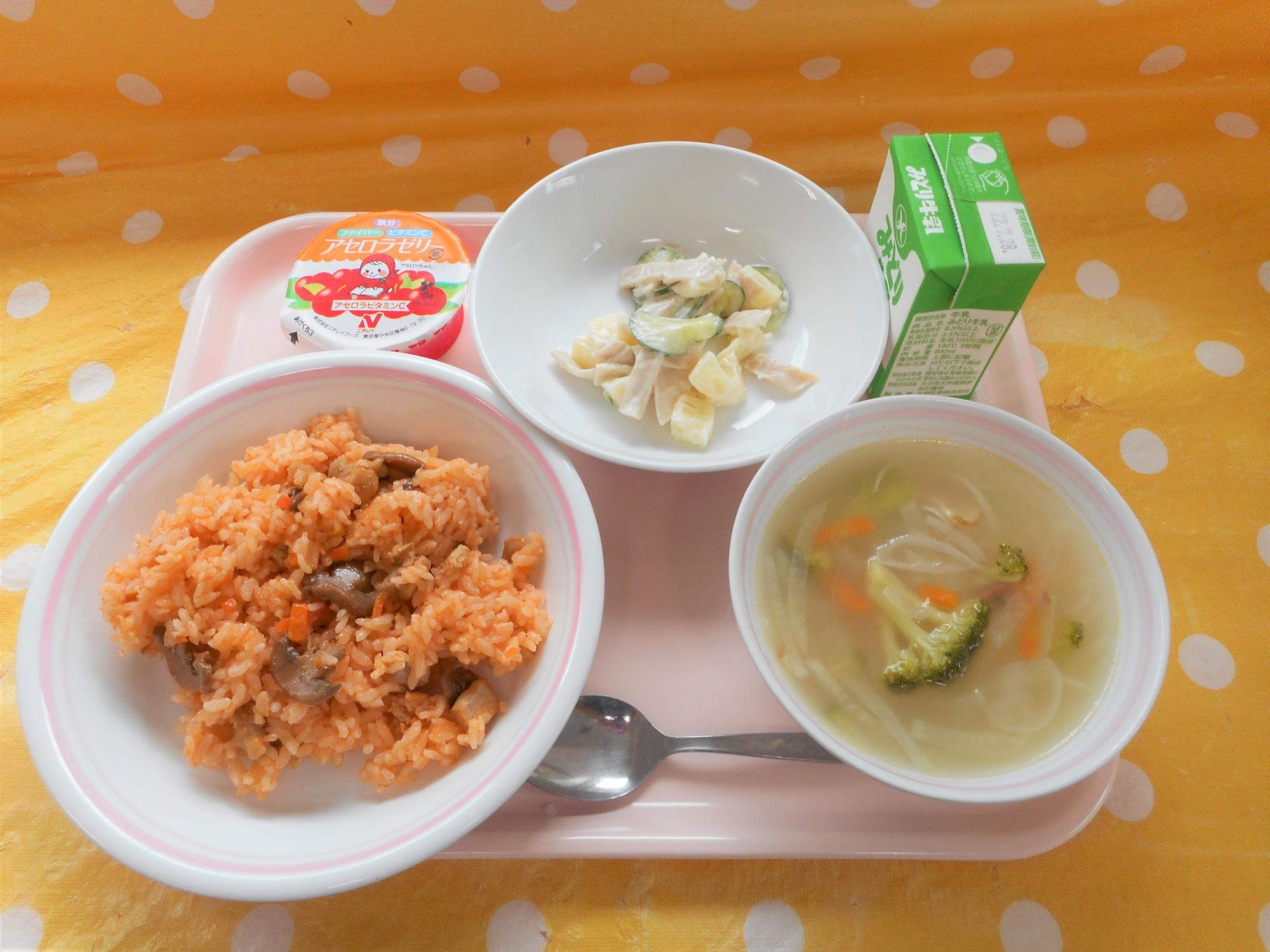 2022年7月19日の給食写真